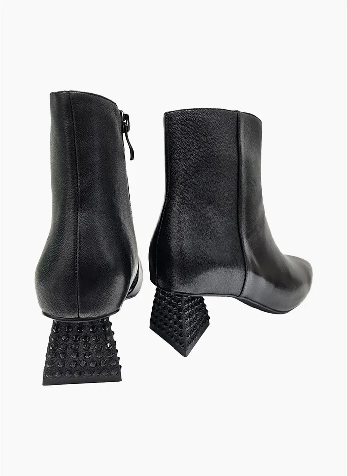 Django & Juliette Malitta Black Boot