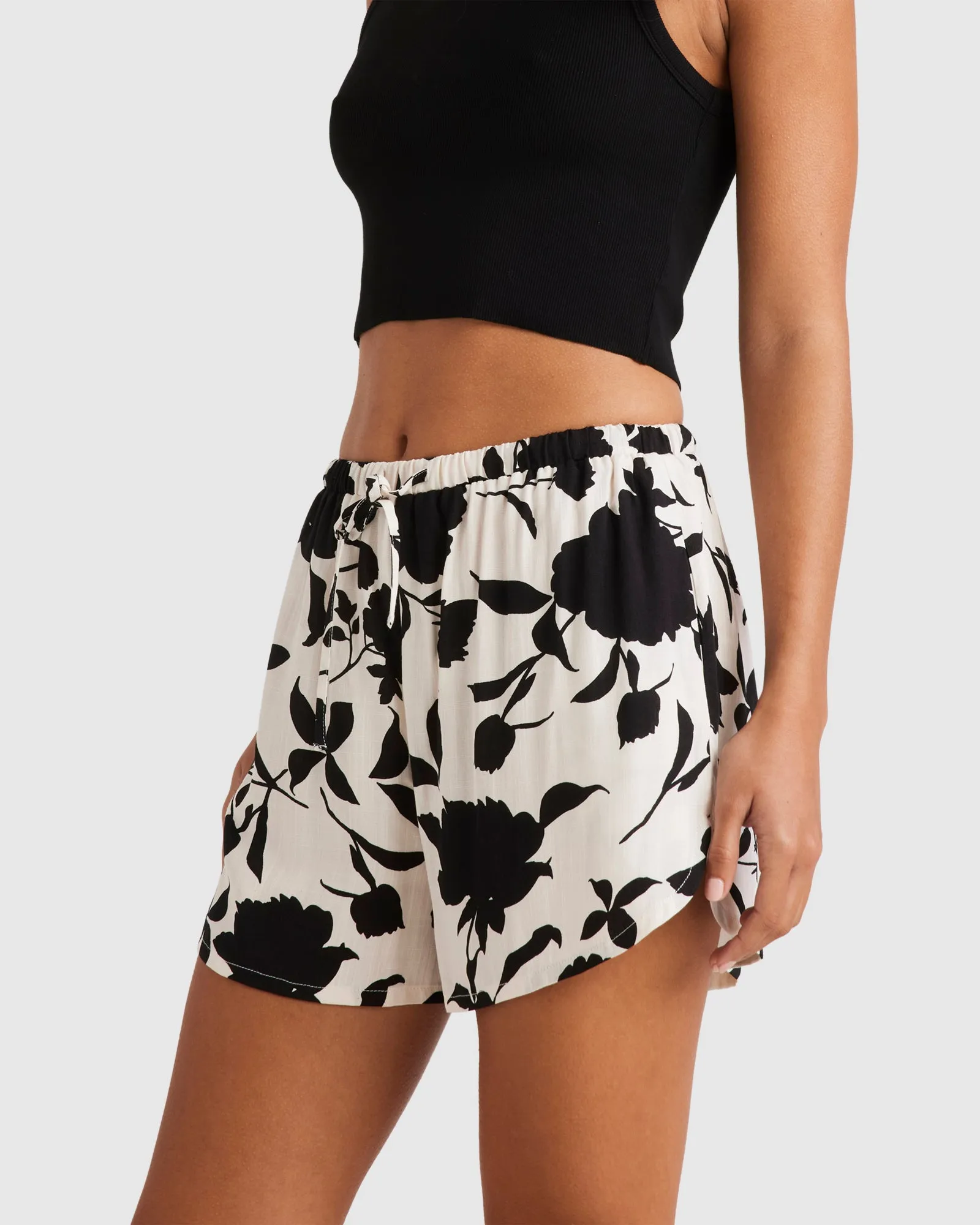 DRIFTING PRINT SHORT