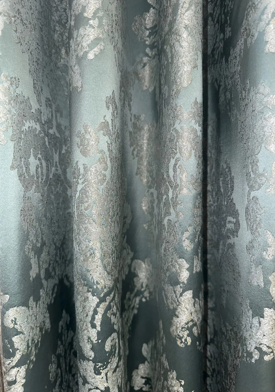 FRD Damascus Readymade Lined Eyelet Curtains 90”x 90”, Foam