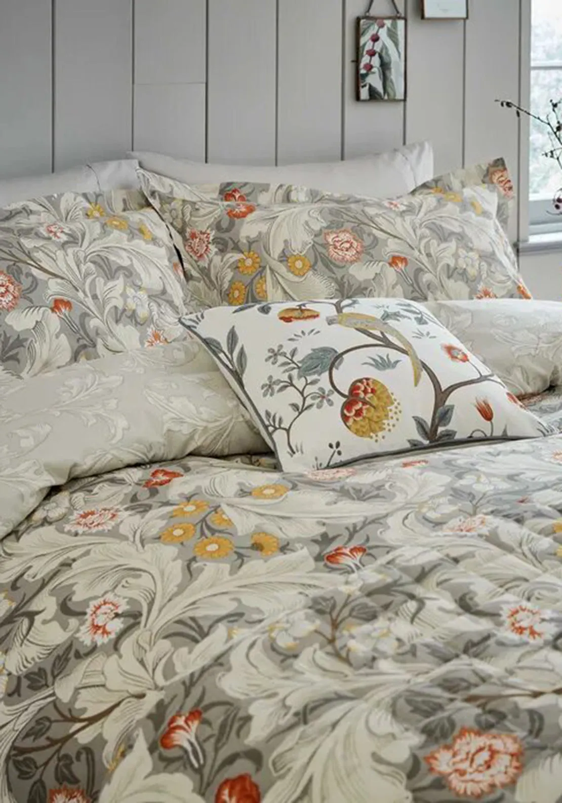 Morris & Co Leicester Floral Print Duvet Cover Set