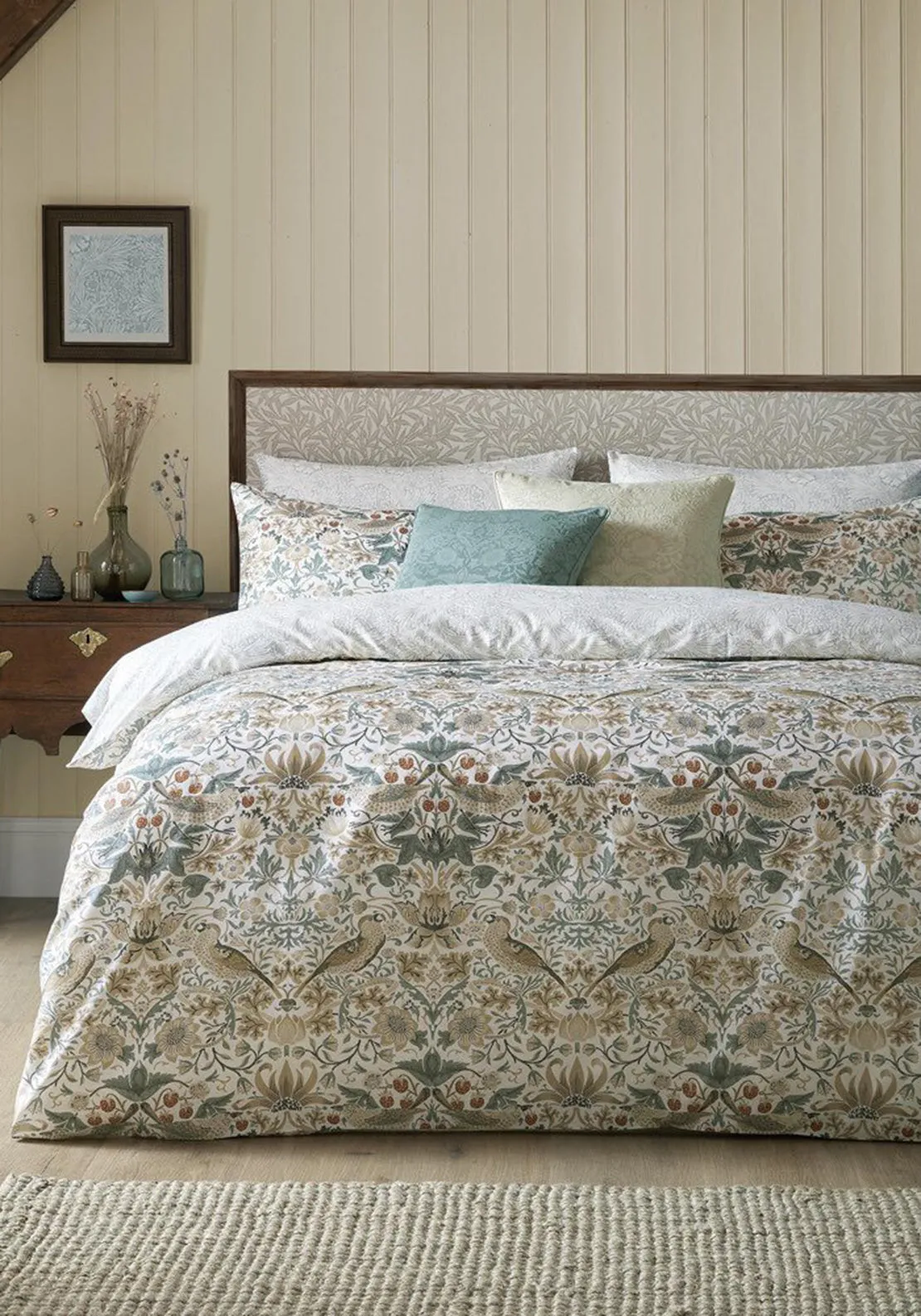 Morris & Co Strawberry Thief Duvet Cover Set, Hessian