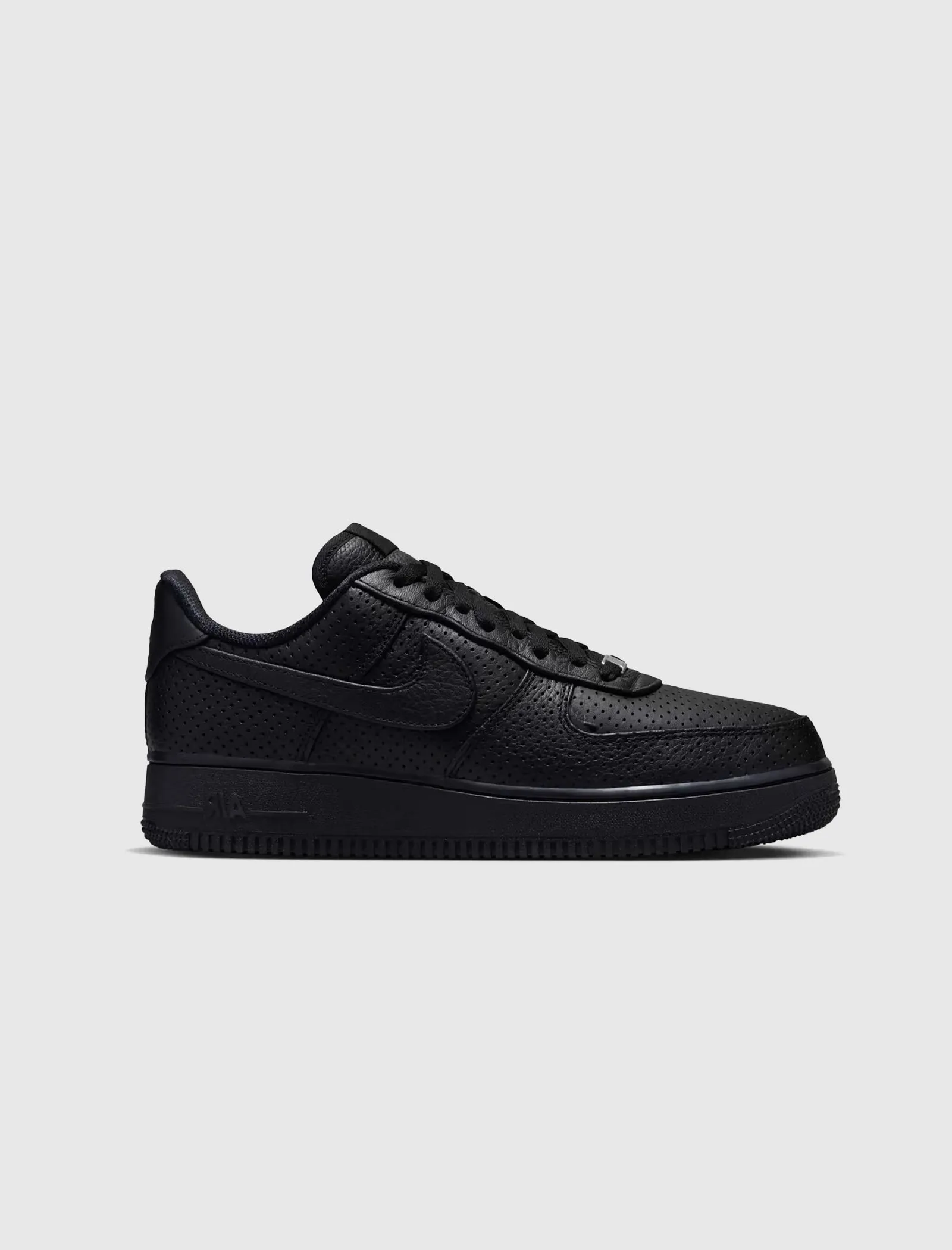 NIKE AIR FORCE ONE LOW SP 