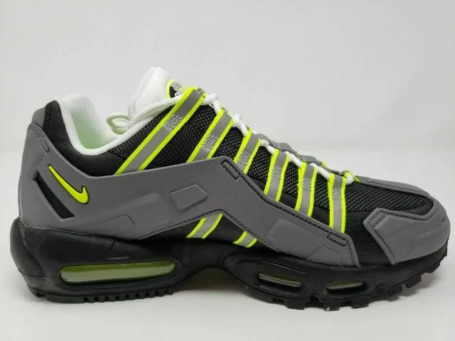 Nike Air Max 95 NDSTRKT Neon