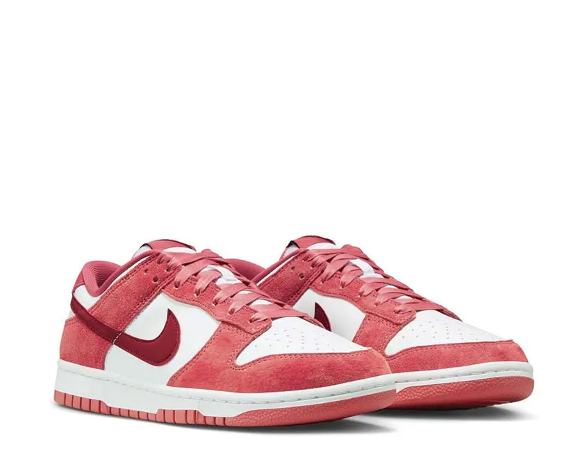 Nike Dunk Low W V.Day