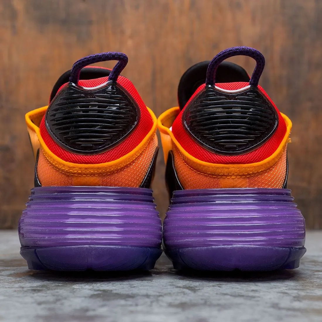 Nike Men Air Max 2090 (magma orange / black-eggplant-habanero red)