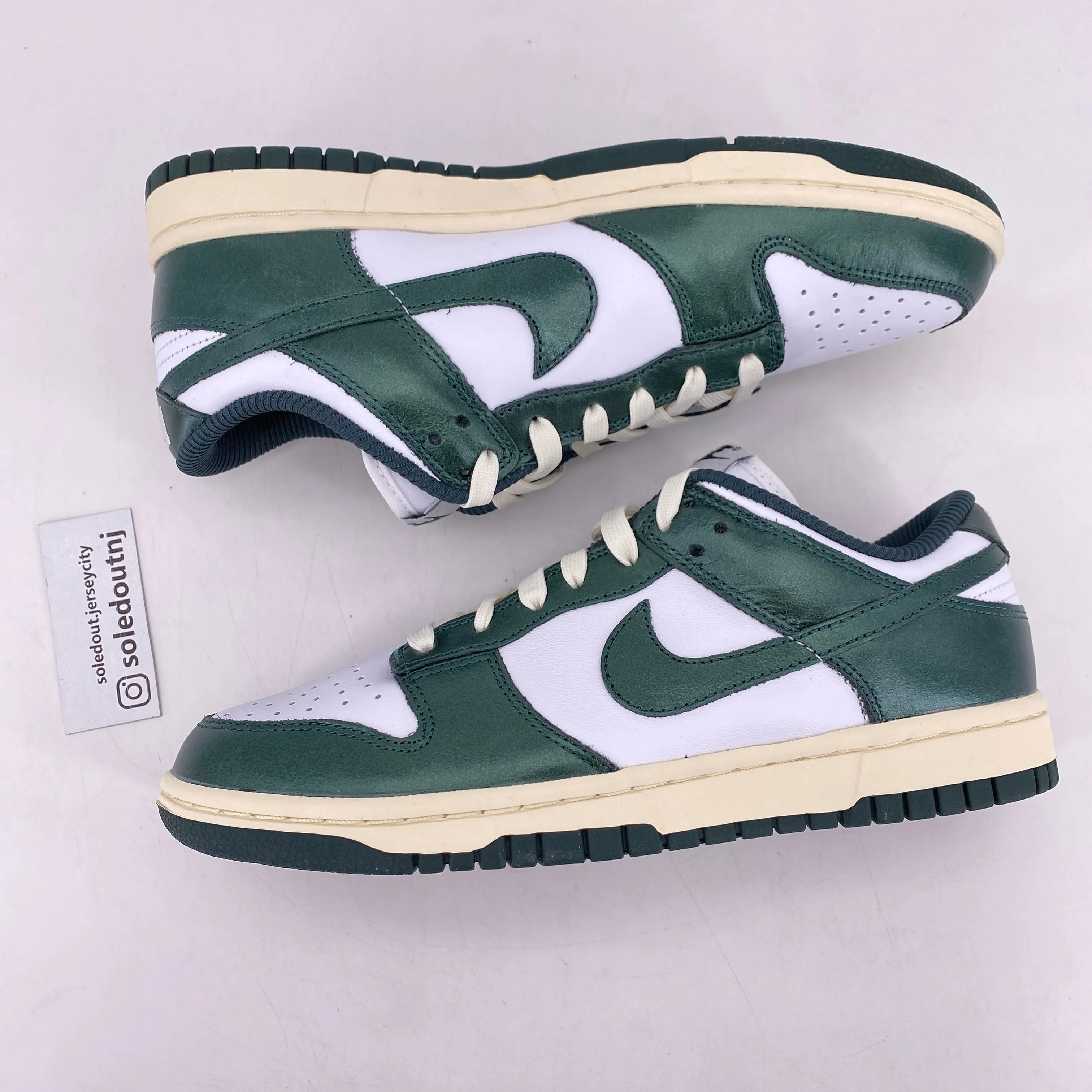 Nike (W) Dunk Low Vintage Green 2022 New Size 8.5W