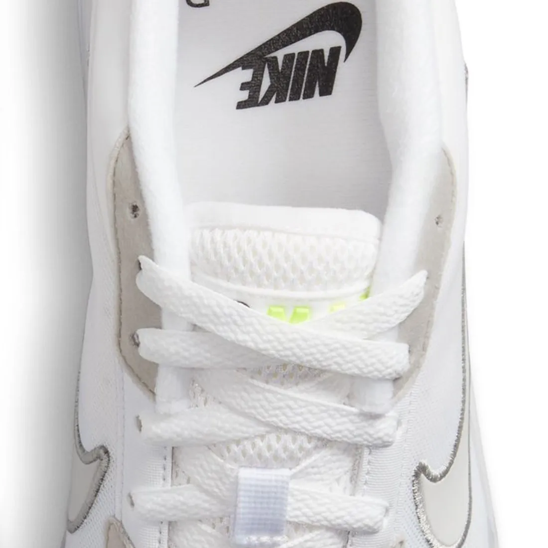 Nike Women W Nike Air Max Solo (phantom / white-football grey-volt)