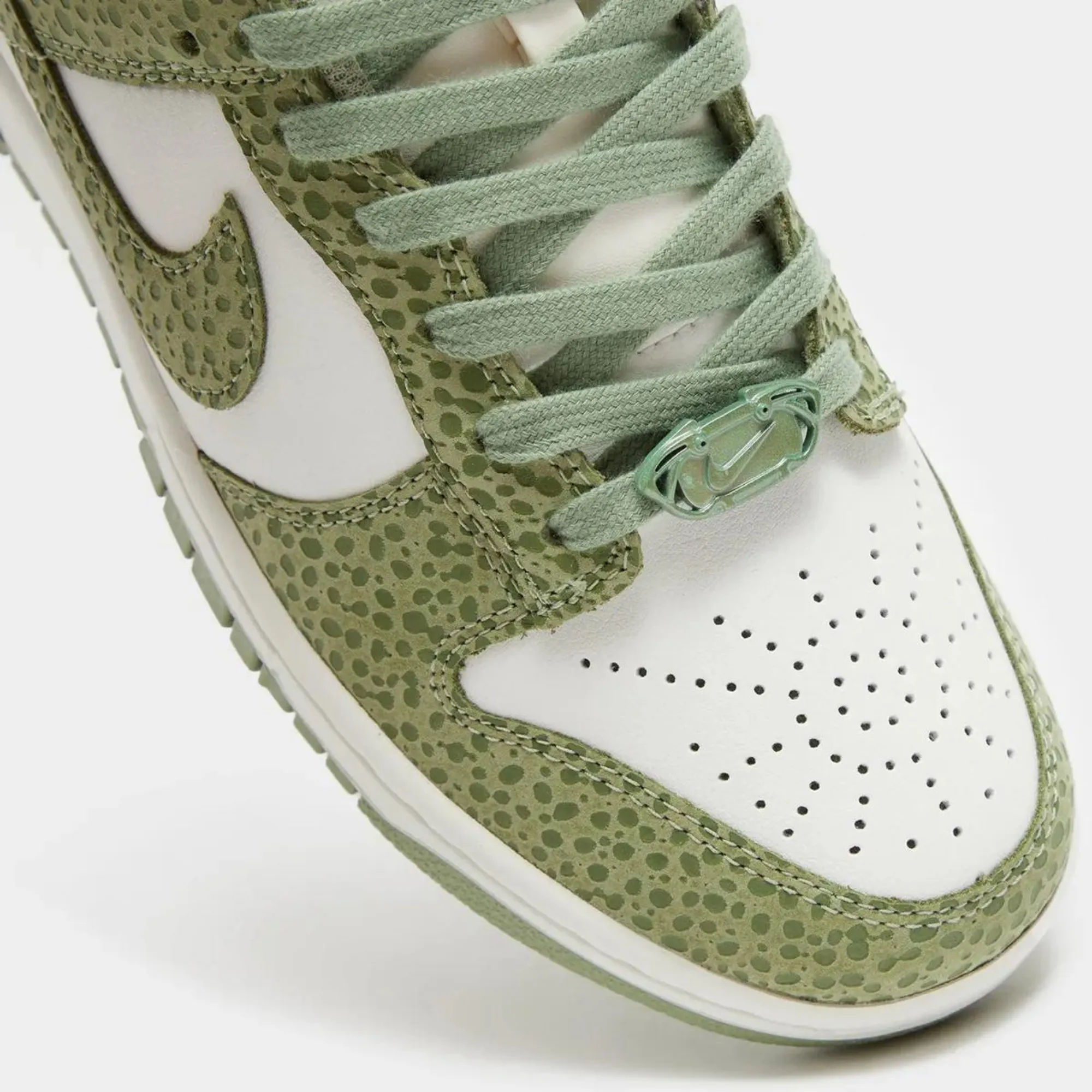 Nike Women's Dunk Low Safari Oil Green