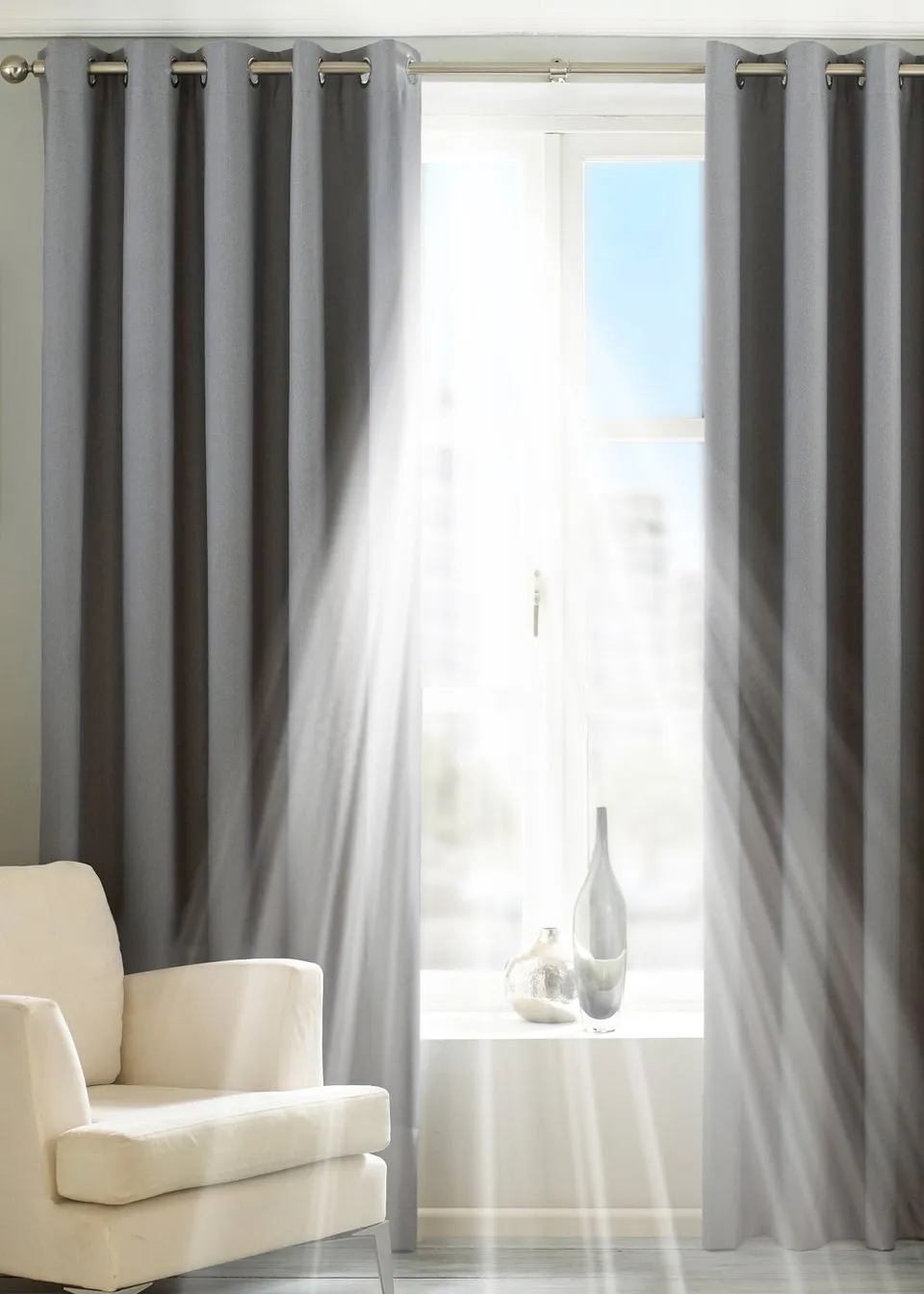 Riva Home Twilight Thermal Blackout Ringtop Eyelet Curtains