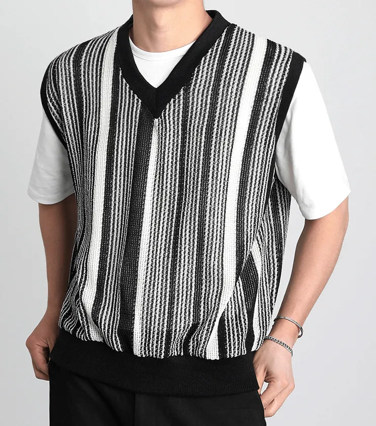 RT No. 9168 KNIT WOOLEN VERTICAL STRIPED VEST