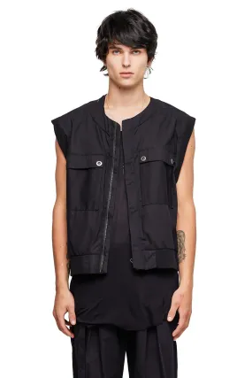 SLEEVELESS JACKET IN BLACK