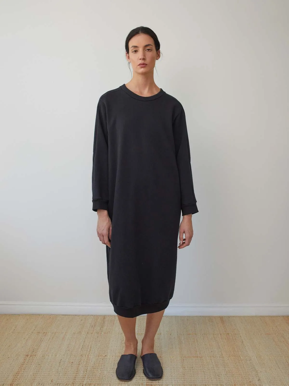 Sweatshirt Dress - Black