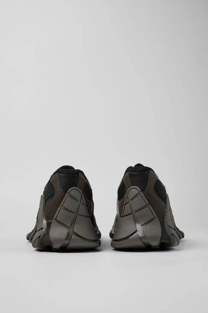 Tormenta Black and gray sneakers