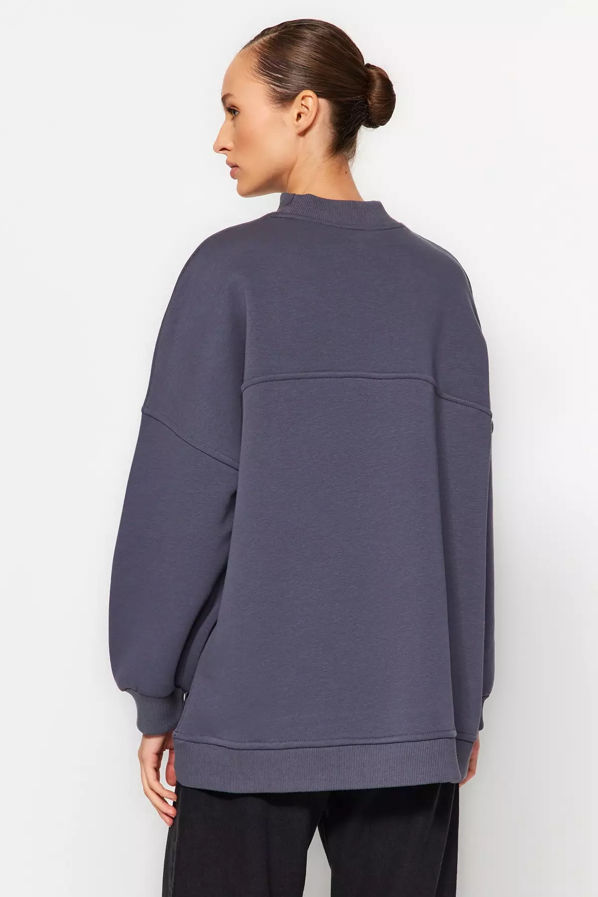 Trendyol Oversize Knitted Sweatshirt with Pillow