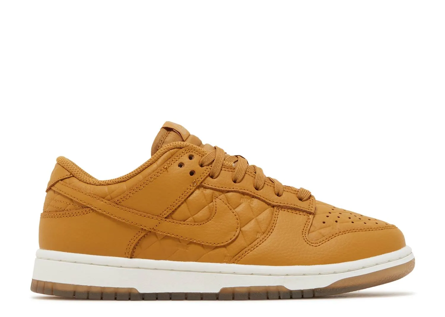 Wmns Nike Dunk Low Quilted Wheat (Wilmington Location)